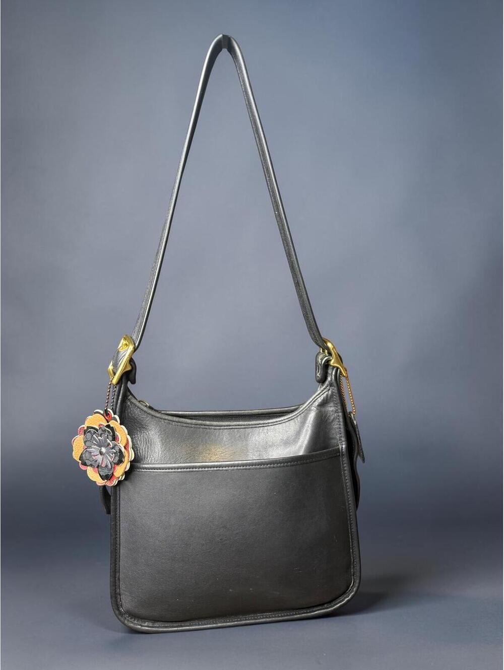 Coach Vintage Legacy Zip 9966 Shoulder Crossbody USA + @roostercuster charm - Picture 2 of 9
